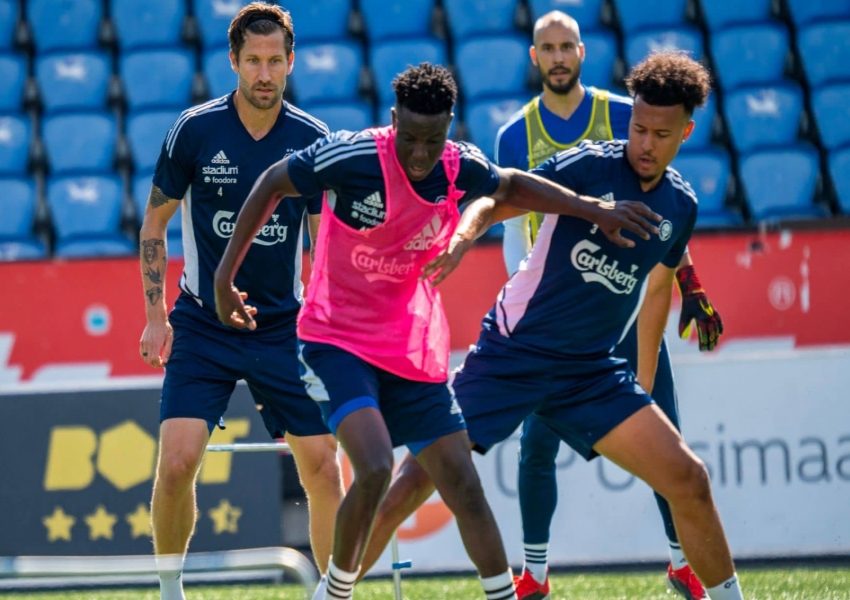 Europa League Qualifiers Round 3: Qarabağ Dominates Physical Battles? Genk Shows Signs of Stage Fright-1