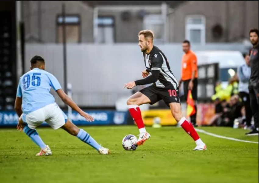 EFL Trophy Group Stage Opener: Barnsley Aims to Extend Offensive Prowess, Bolton Begins Title Defense-1
