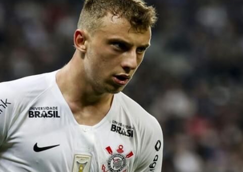 Inter Milan's Defensive Crisis: Three Solutions and the Potential Emergence of a New Wing-back-1