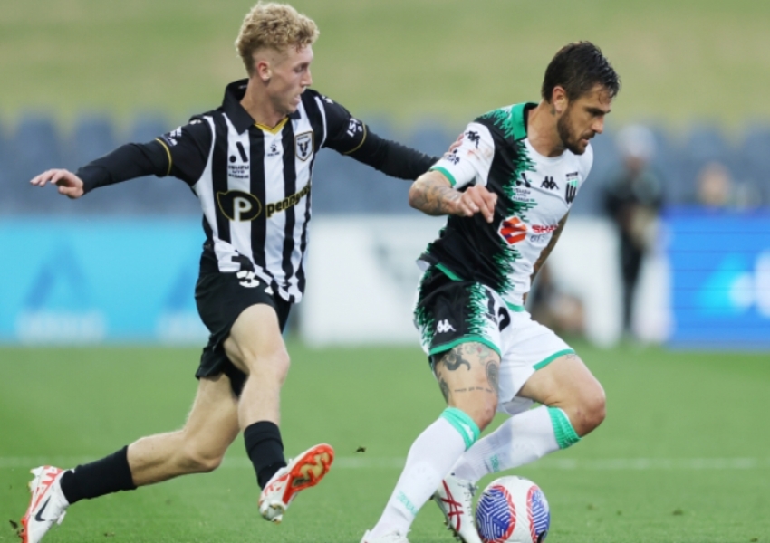 A-League Round 13: Macarthur and Brisbane Roar Battle in Midfield, Has Sydney FC Returned to Reality?-0