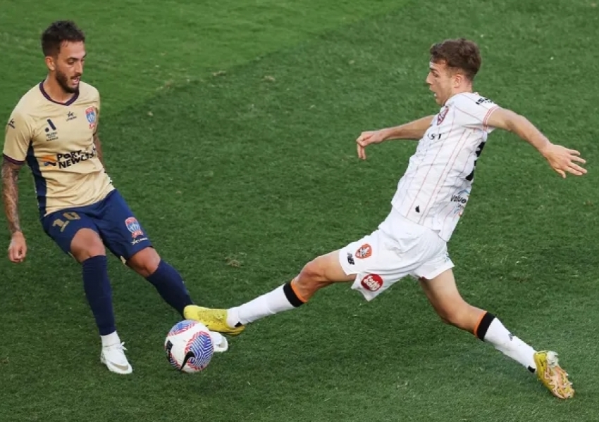 A-League Round 14 Highlights: Wellington Phoenix Shifting Gears? Central Coast Mariners Full Steam Ahead-2