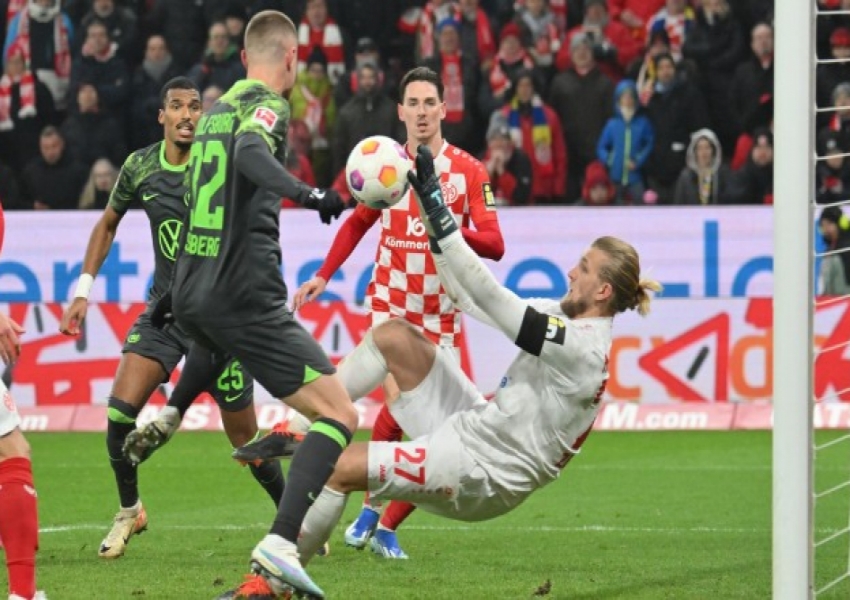 Bundesliga Round 18: Union Berlin Thrives Under New Coach, Stuttgart's Backup Striker Steps Up-0