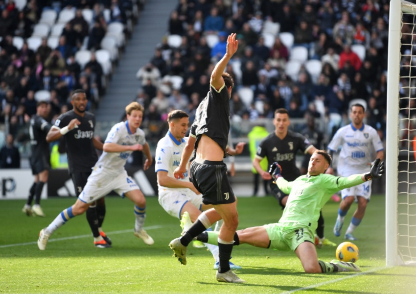 Serie A Round 27: Napoli Hope to Extend New Coach's Unbeaten Run, Can Anyone Stop Inter Milan's Dominance?-1