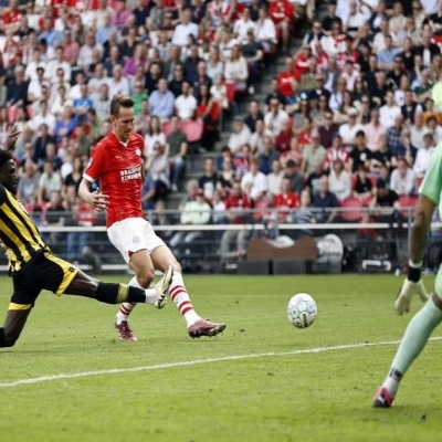 Eredivisie Round 31: PSV Eindhoven's Choice of Celebration, Feyenoord True to Themselves