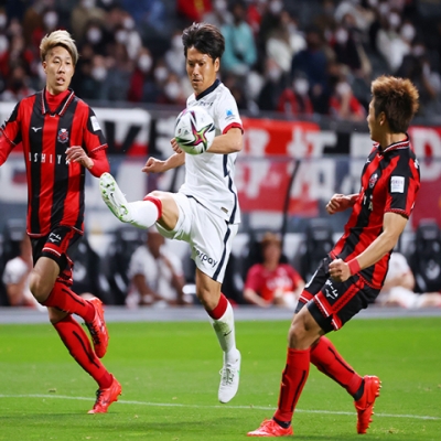 J1 League Round 17: Is Tokyo FC Still in Decline like Last Season? Kashima Antlers Players' Shooting Boots on Point