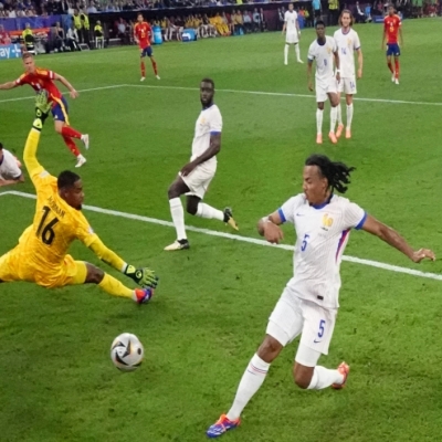 Euro 2024 Final: Spain Nearing Peak Form as England Faces Renewed Pressure