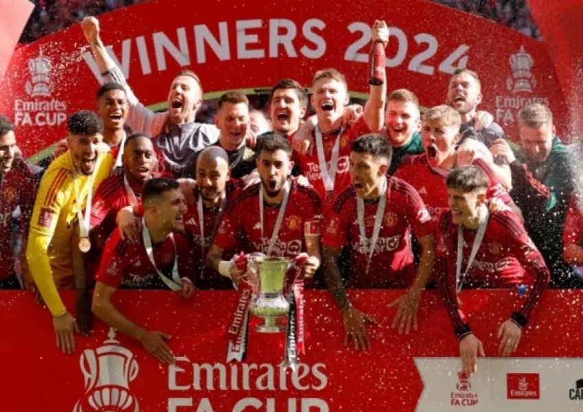 Community Shield: Manchester United's Ten Hag Riding High, City's Goalkeeper Position a Potential Liability-0