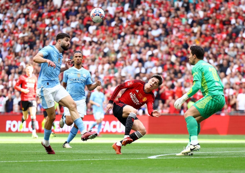 Community Shield: Manchester United's Ten Hag Riding High, City's Goalkeeper Position a Potential Liability-2