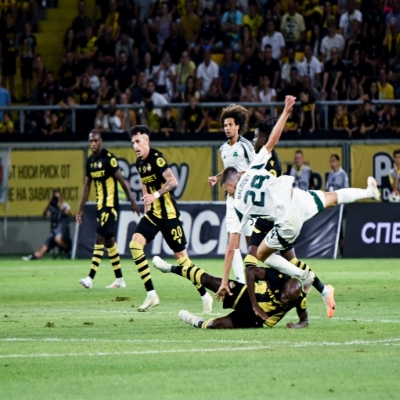 Europa League Qualifying Round Three: Can Ajax Rebound? Braga Hopes for New Signings to Shine