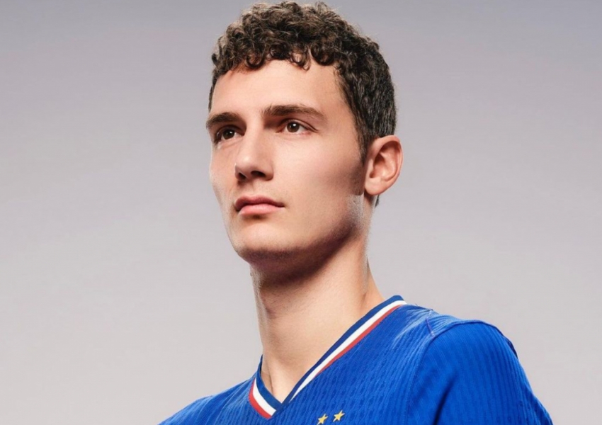 Why Pavard Missed Out on the France Squad: Singing Inter Milan's Anthem at the Euros and Considering International Retirement at 28-0