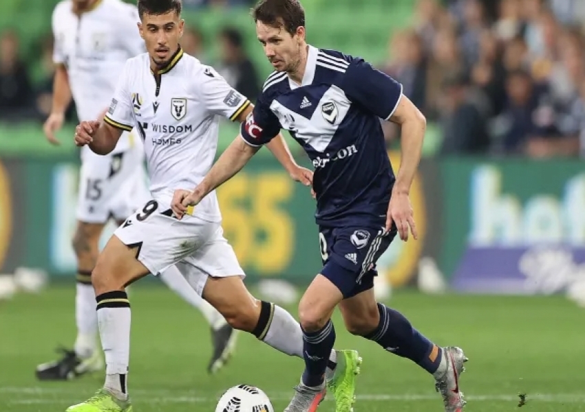 A-League Season Opener: Central Coast Mariners Aim to Reverse Slump, Auckland FC Eyes Fans' Hearts-2
