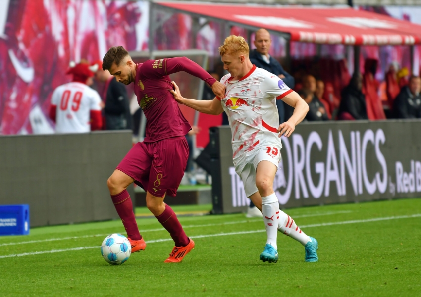 Bundesliga Round 6: Augsburg’s Warm-Up Woes and Dortmund’s Champions League Firepower-0