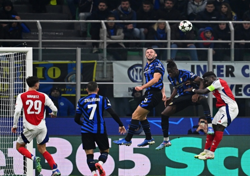 Inter Milan’s Defensive Dilemma: De Vrij vs. Acerbi—Who Stays for 2025?-2