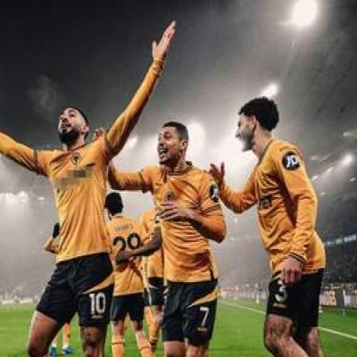 3-0! 2-0! Premier League’s New Boss Celebrates with Passionate Fist Pumps as Wolves Escape Relegation Zone in Four Days