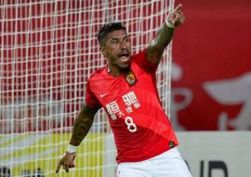 8-8 Farewell for Paulinho: Former Guangzhou Evergrande Star Scores Four, Including Two Stunning Strikes, Before Breaking Down in Tears-0