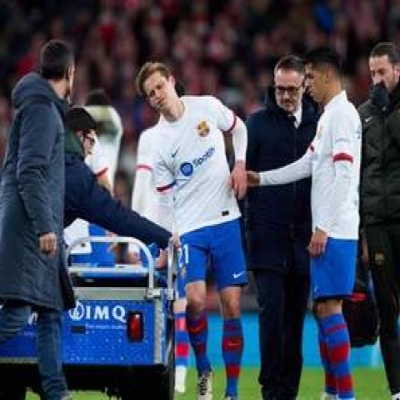 Frenkie de Jong’s Value Drops €30M in a Year: Barcelona Issues Ultimatum—Renew or Leave