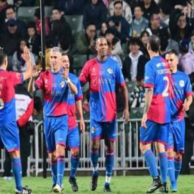 Only 7,982 Fans Attend! Barça vs. Real Madrid Legends Match Ends in Disappointment as Figo Walks Off Early