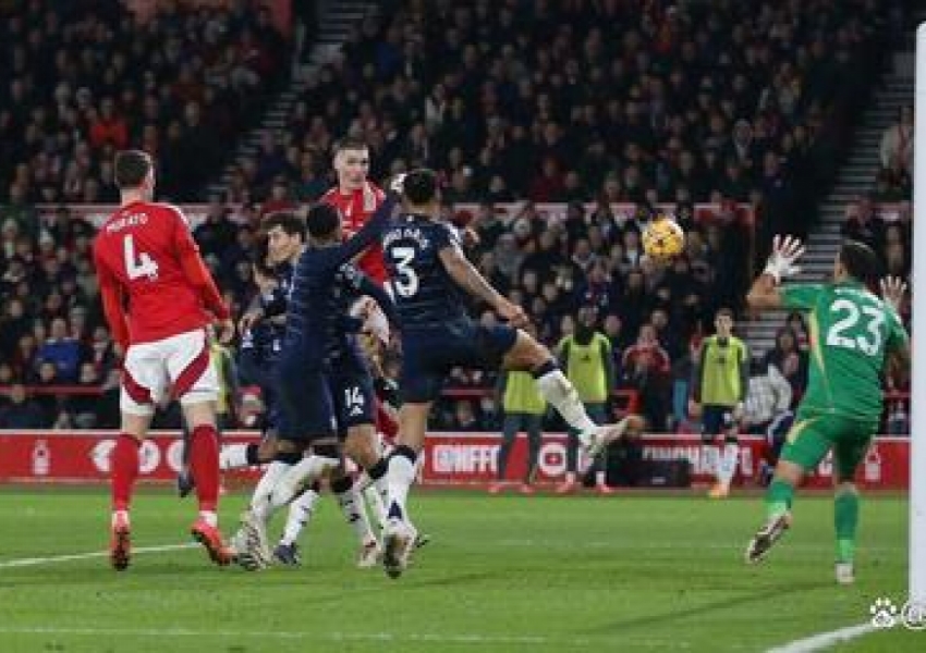 Premier League Matchday 17: Man City and Villa Share Late-Game Woes, Palace Boss Finds His Feet-0