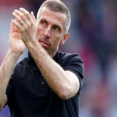 Premier League's Second-to-Last: Chinese Owners Seek Rescue by Turning to Super Agent for January Spending Spree