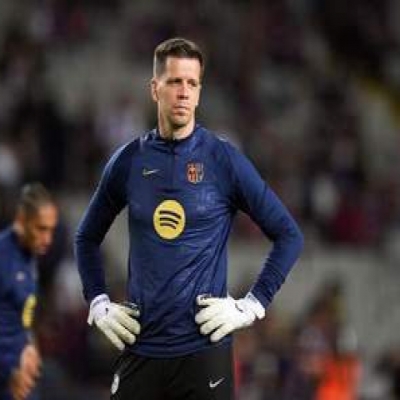 Barcelona’s Goalkeeping Dilemma Resolved: Flick Backs 34-Year-Old Szczęsny as First Choice for Champions League Showdown