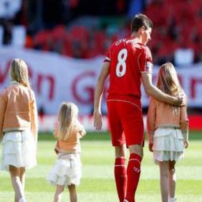 Steven Gerrard at 44: The Liverpool Legend Set to Become a Grandfather as Daughter Announces Pregnancy