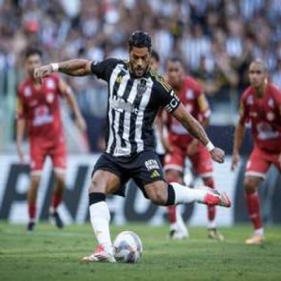 Hulk at 38: Thunderbolt from 35 Meters! A Scoring Machine with a Warrior’s Spirit