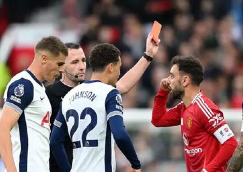 Midnight Showdown: Manchester United’s Revenge Mission! A Defeat Means a Triple Blow—Swept by Spurs, Overtaken in the Table, and a 35-Year Humiliation-0