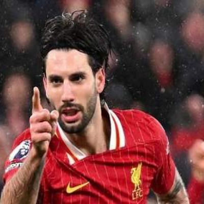 Premier League Standings: Liverpool 13 Points Clear! Man City Back in Top Four, Man United Climbs as Eight-Club Battle for Champions League Spots Intensifies