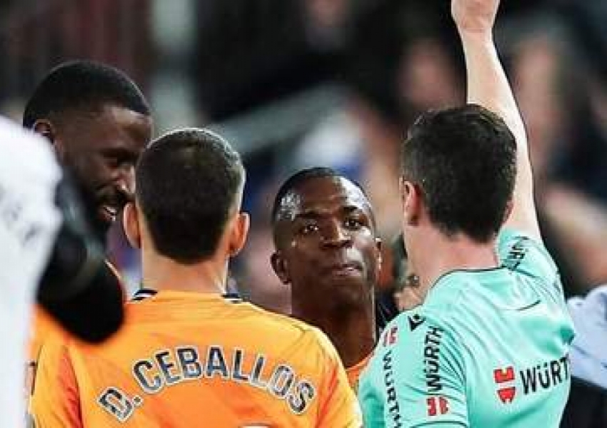 Spanish Media: Real Madrid Dressing Room Tired of Vinícius, 38 Matches, 14 Yellow Cards, 1 Red, Arrogant and Volatile-1