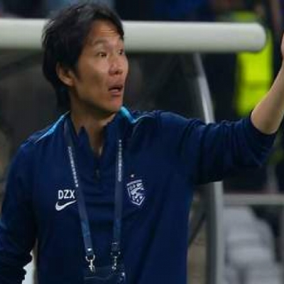 Shanghai Shenhua 2-0 Wuhan Three Towns: Leading the CSL with 20 Points After 8 Matches, Two Disallowed Goals for Wuhan, Deng Zhuoxiang's First Defeat