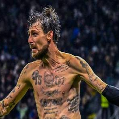 Acerbi’s Miracle: 37-Year-Old Warrior Scores First Champions League Goal in 93rd Minute to Rescue Inter and Reach Final Again