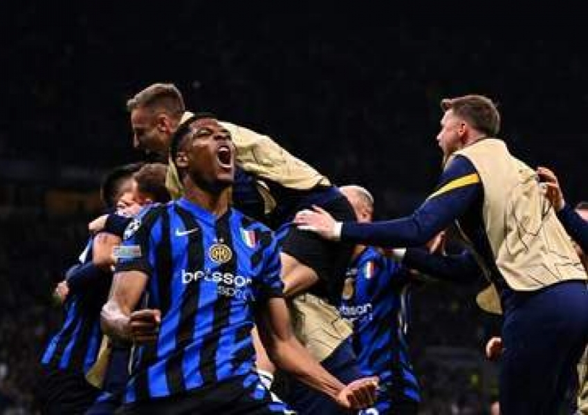 Barcelona Collapse Again in Champions League Chaos: Two Costly Errors, Two Goals Down in 24 Minutes, and Fuming Flick Left Exposed-0