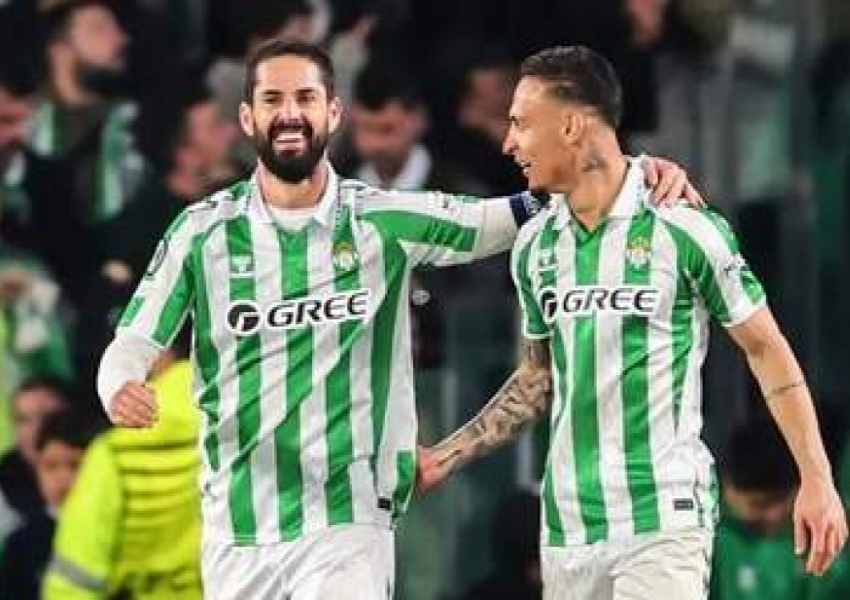 Fire Sale for the Forgotten Star: Man United Willing to Sell Antony at 60% Discount, But Betis Can Only Afford a Loan-1