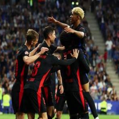 The Year of a Prodigy: Lamine Yamal at 17 Conquers Football with Four Trophies, 17 Goals, 25 Assists, and History in His Hands